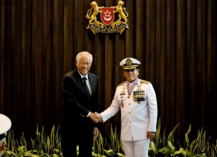 Indonesian Naval Chief Awarded Singapore’s Meritorious Service Medal